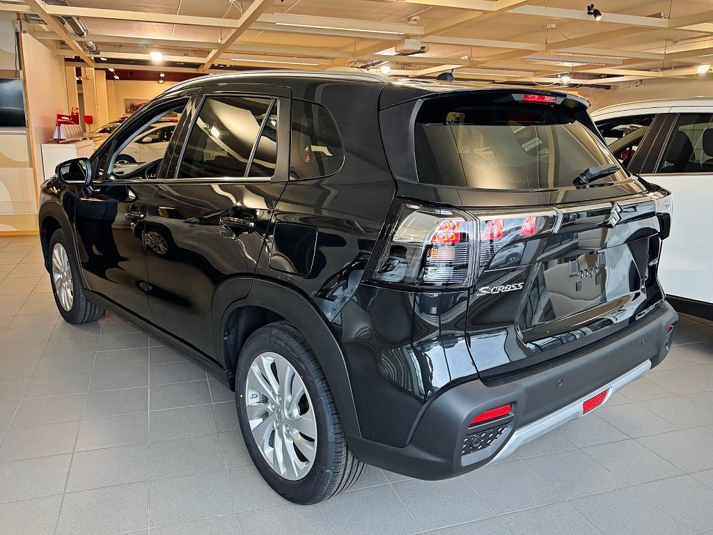Vehicle Image 7