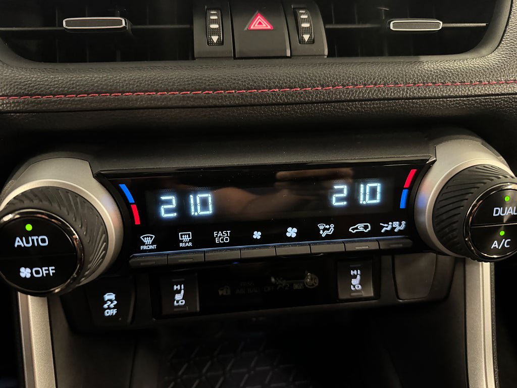 Vehicle Image 23