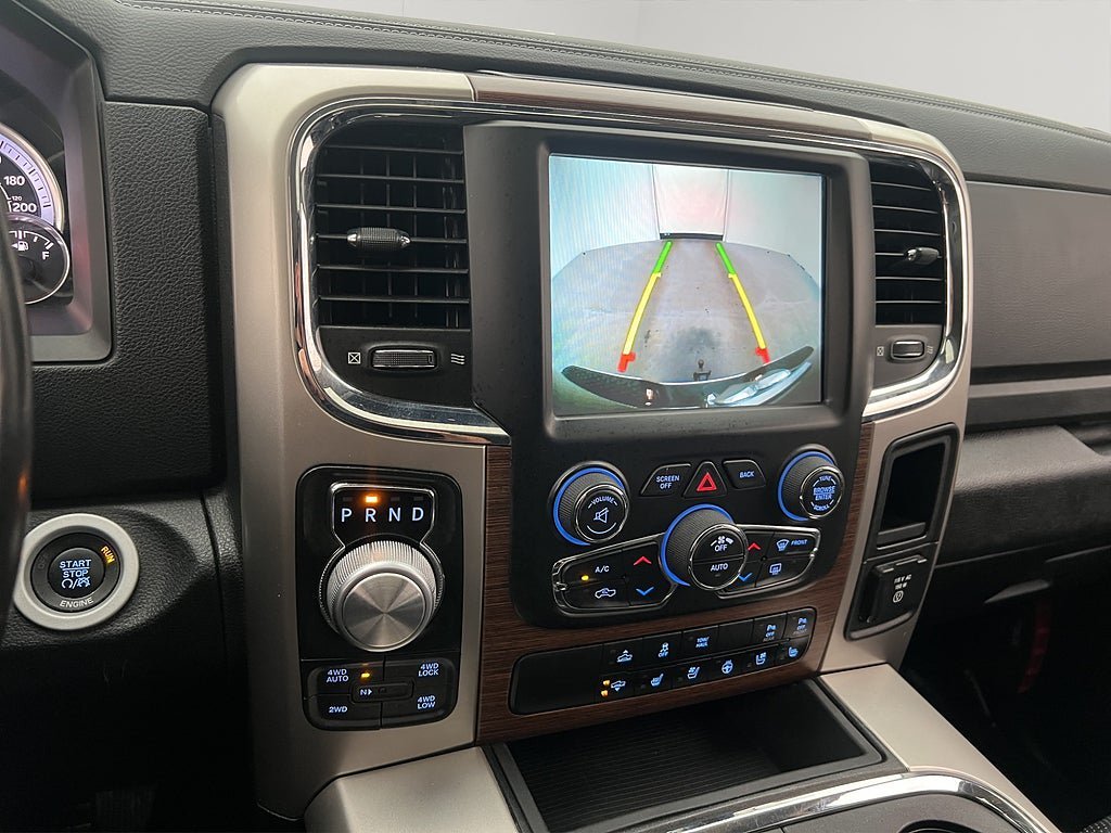 Vehicle Image 21