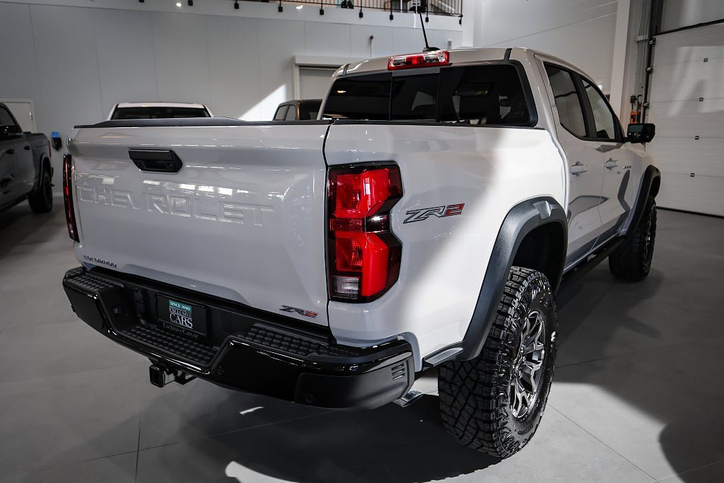 Vehicle Image 7
