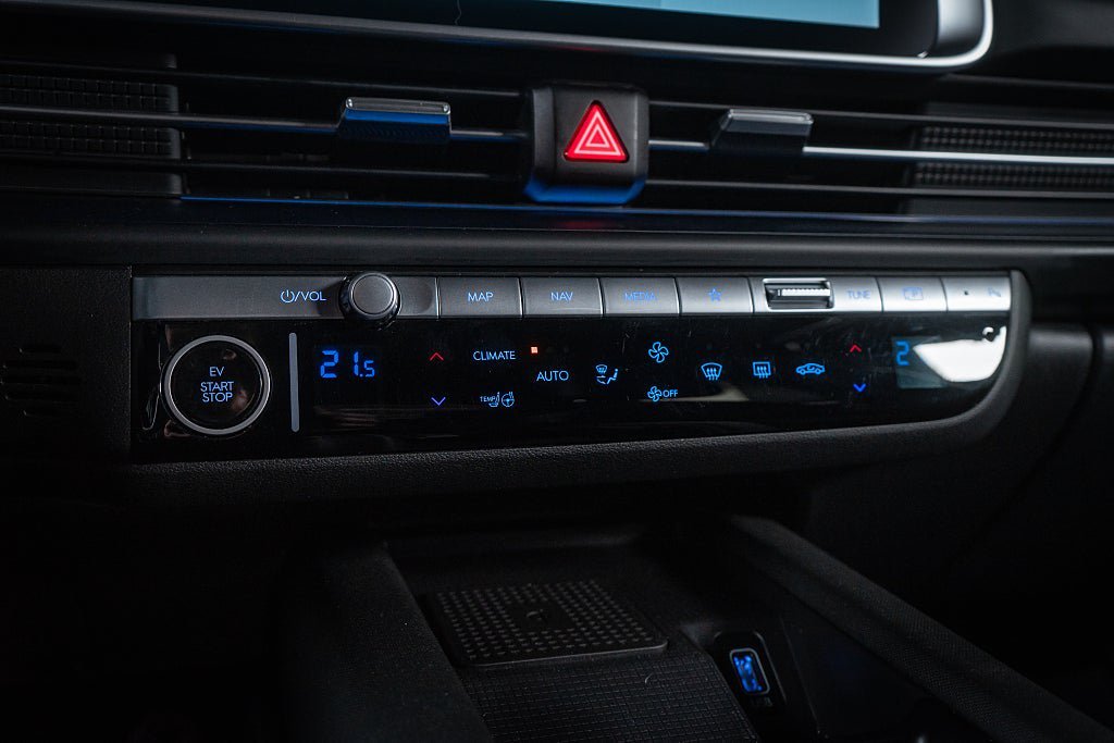 Vehicle Image 22