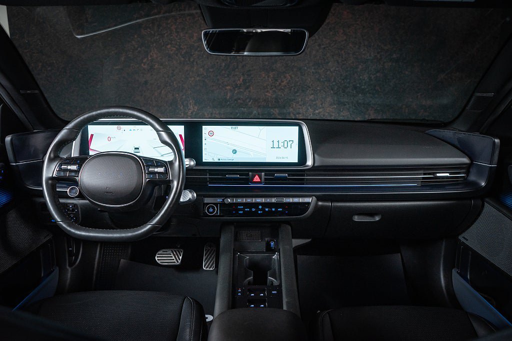 Vehicle Image 23