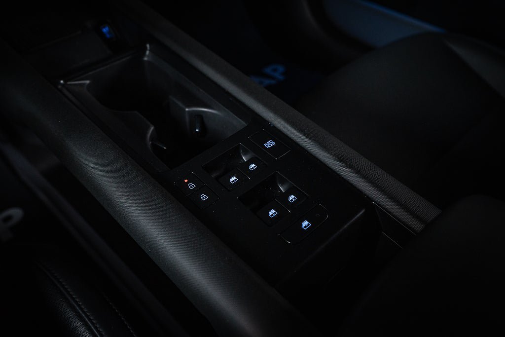 Vehicle Image 24