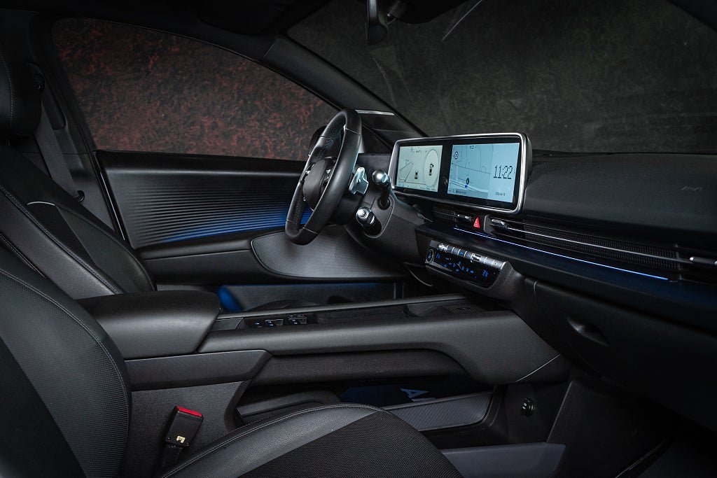 Vehicle Image 25