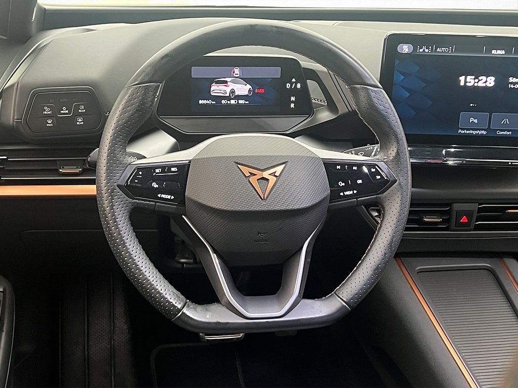 Vehicle Image 14
