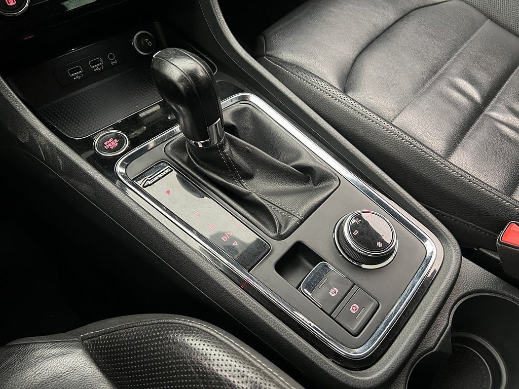 Vehicle Image 24