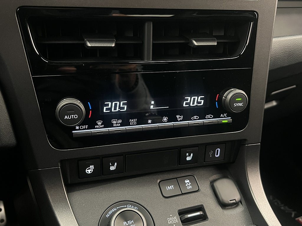 Vehicle Image 26
