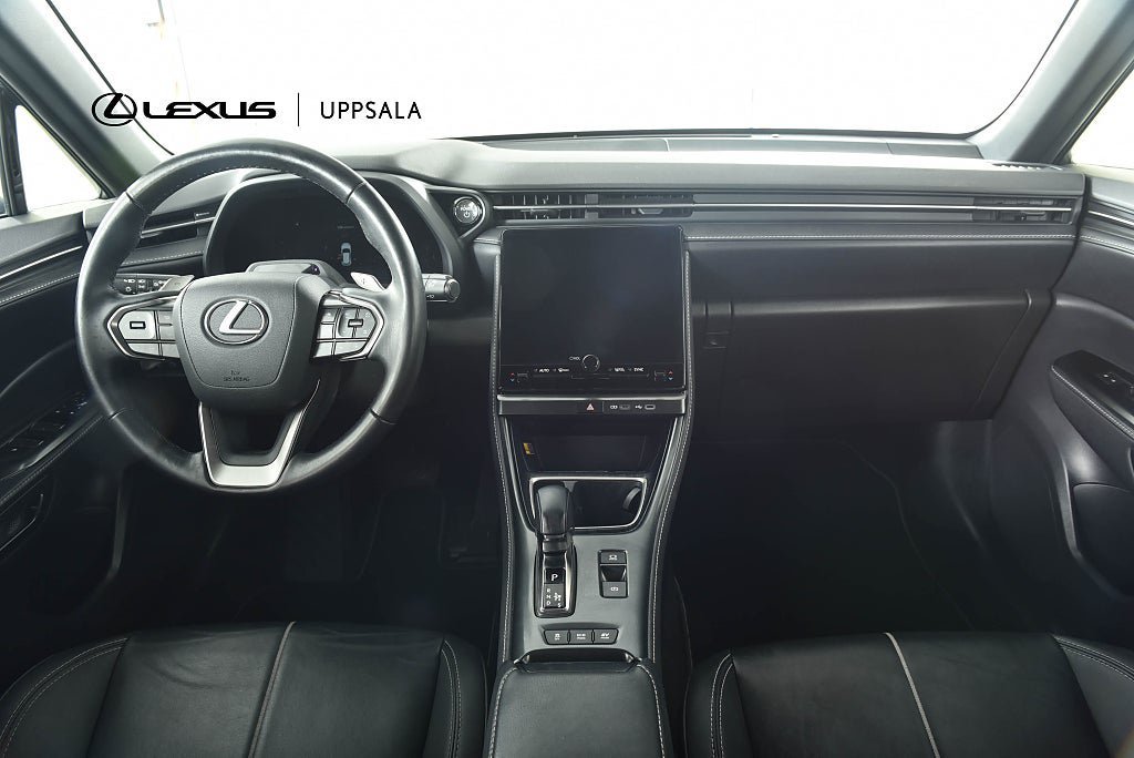 Vehicle Image 8