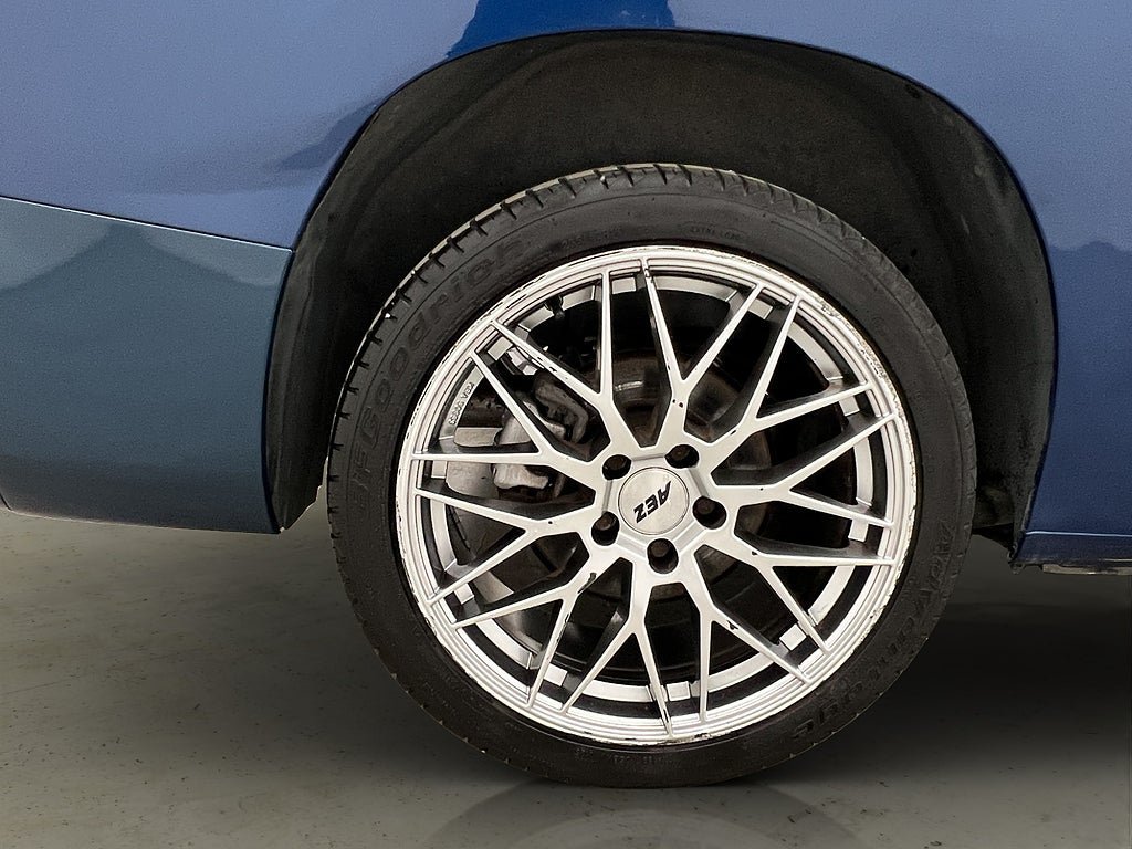 Vehicle Image 35