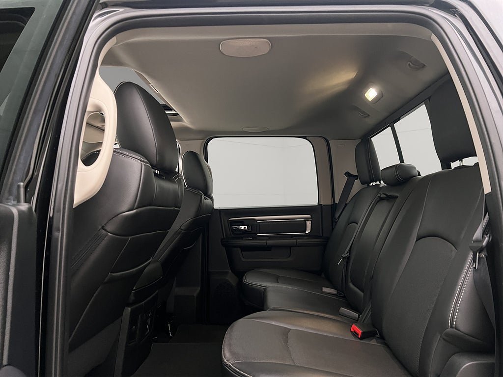 Vehicle Image 31