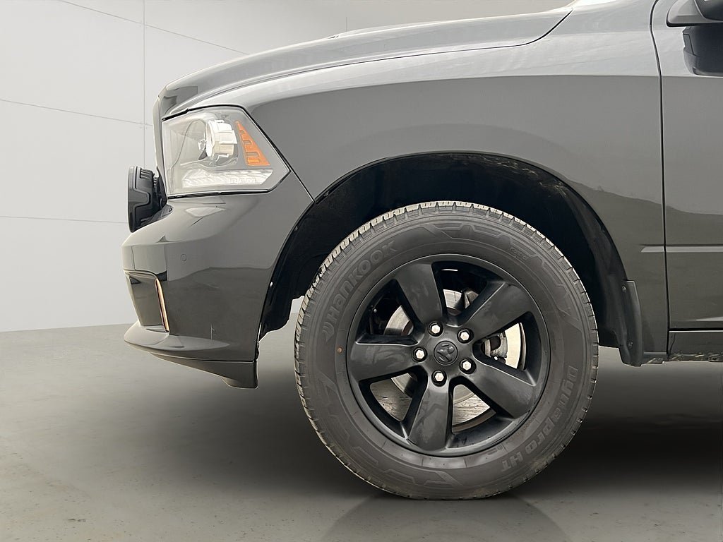 Vehicle Image 34