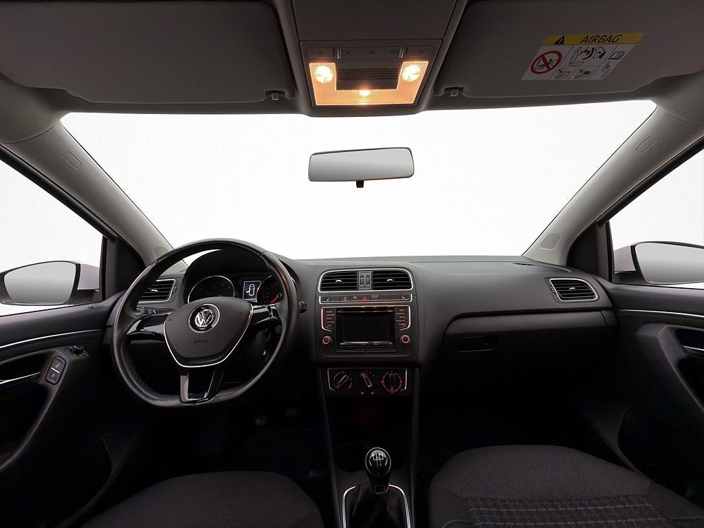 Vehicle Image 13