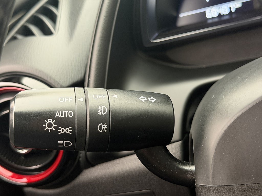 Vehicle Image 28