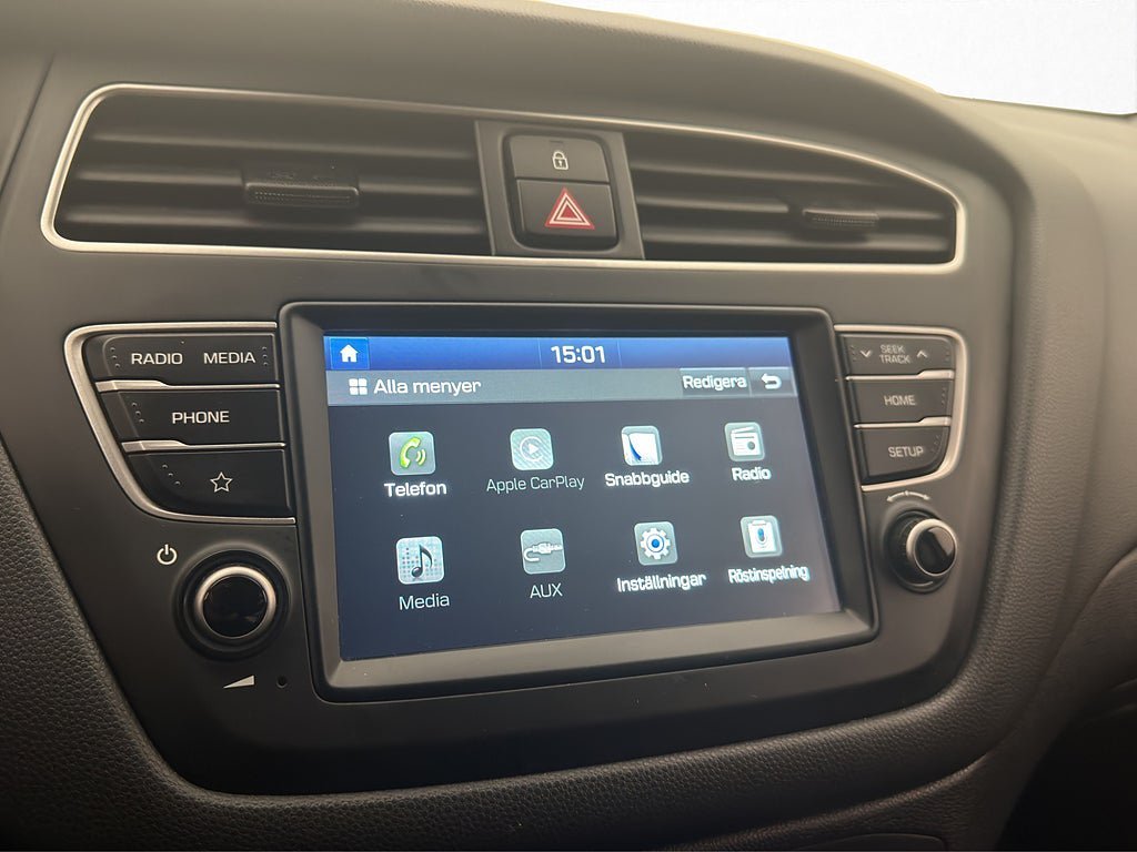 Vehicle Image 19