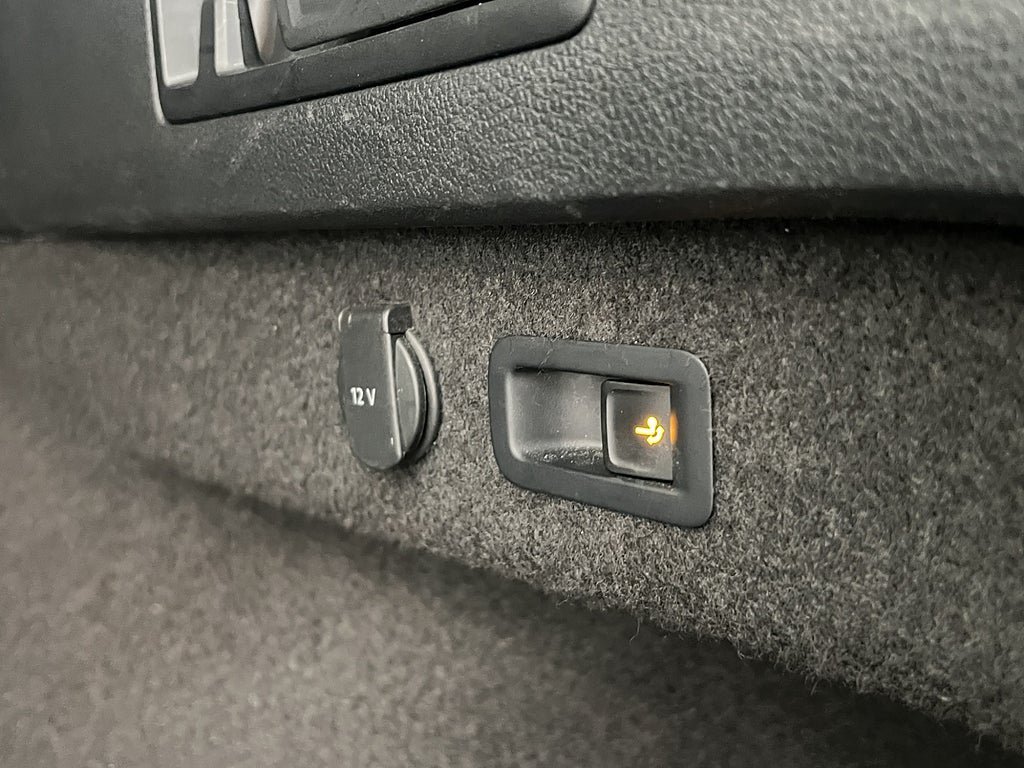 Vehicle Image 24