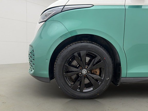Vehicle Image 33