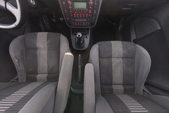 Vehicle Image 15