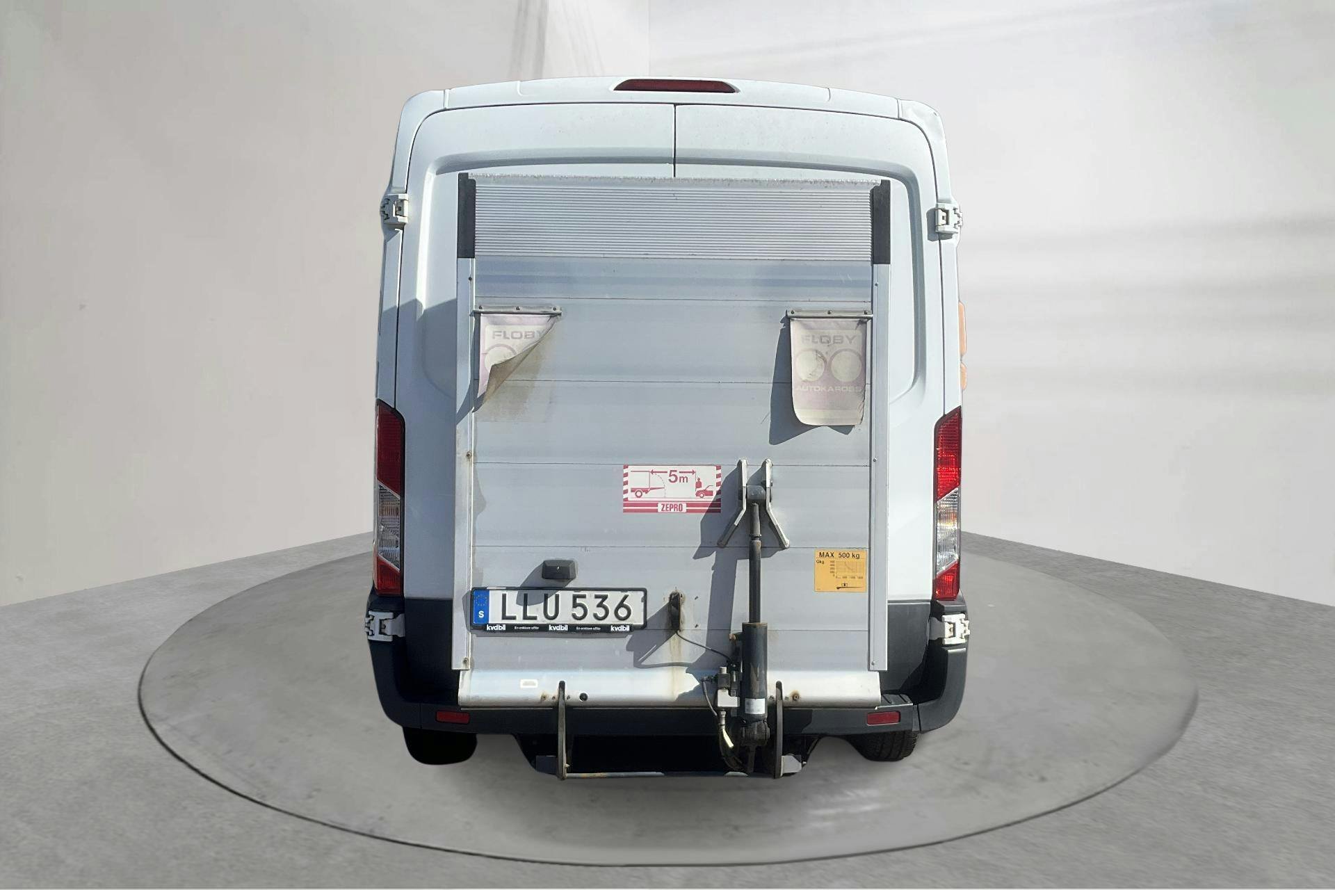 Vehicle Image 5