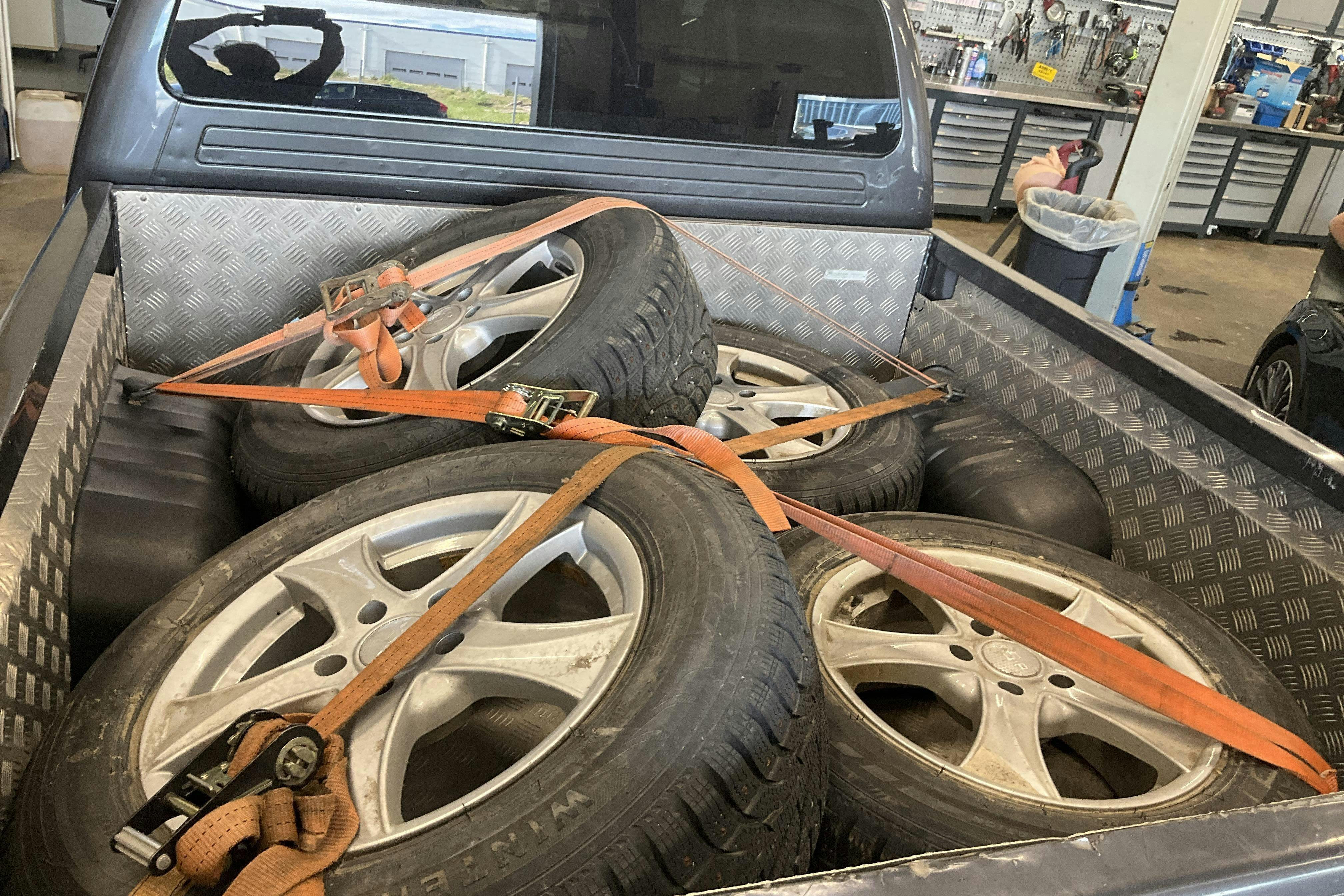 Vehicle Image 15
