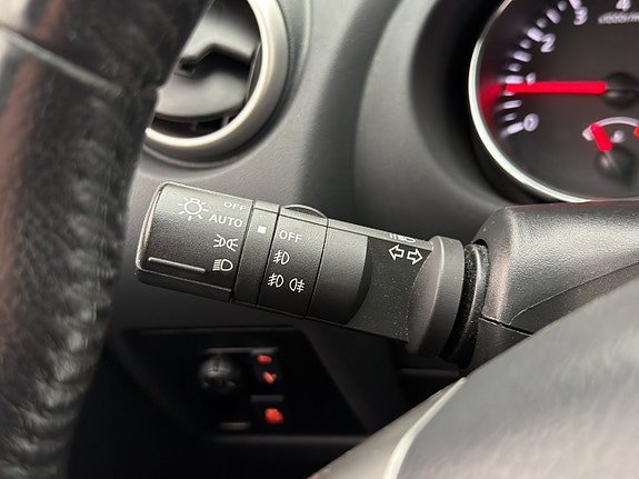 Vehicle Image 28