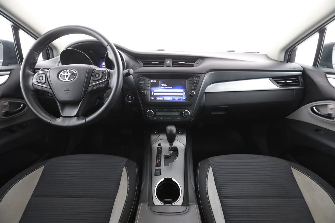 Vehicle Image 11