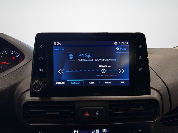 Vehicle Image 15