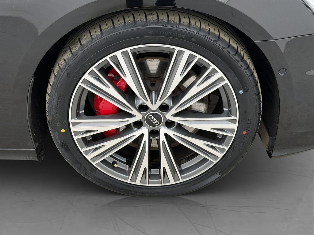 Vehicle Image 36