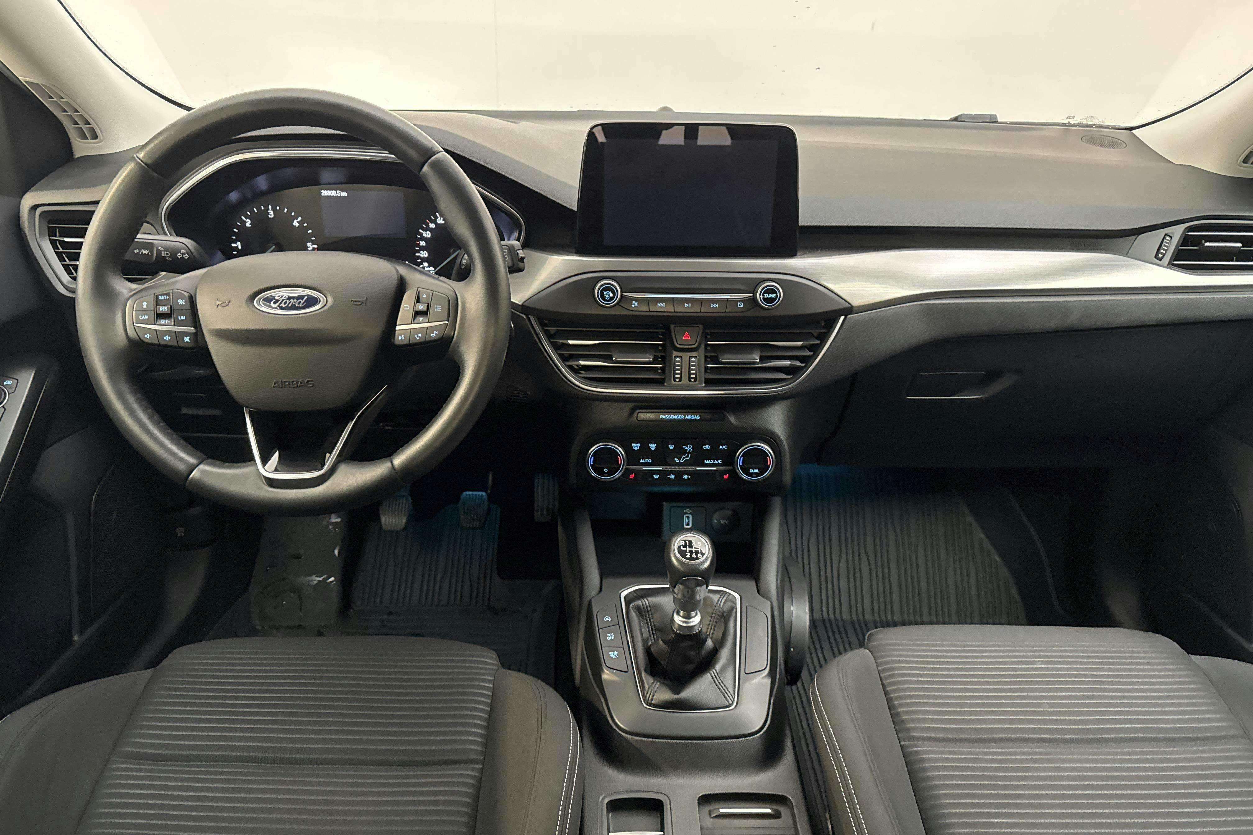 Vehicle Image 6