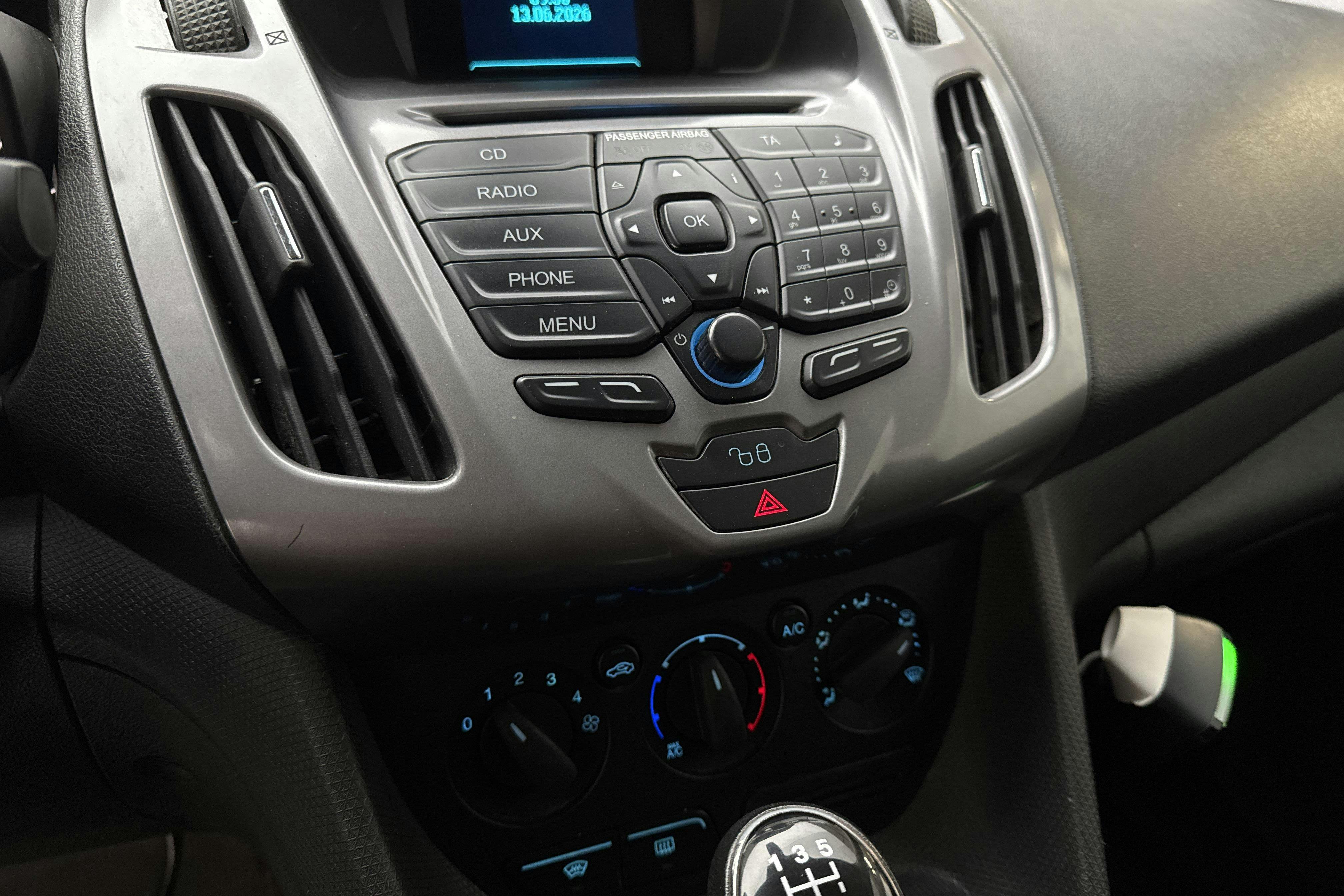 Vehicle Image 14