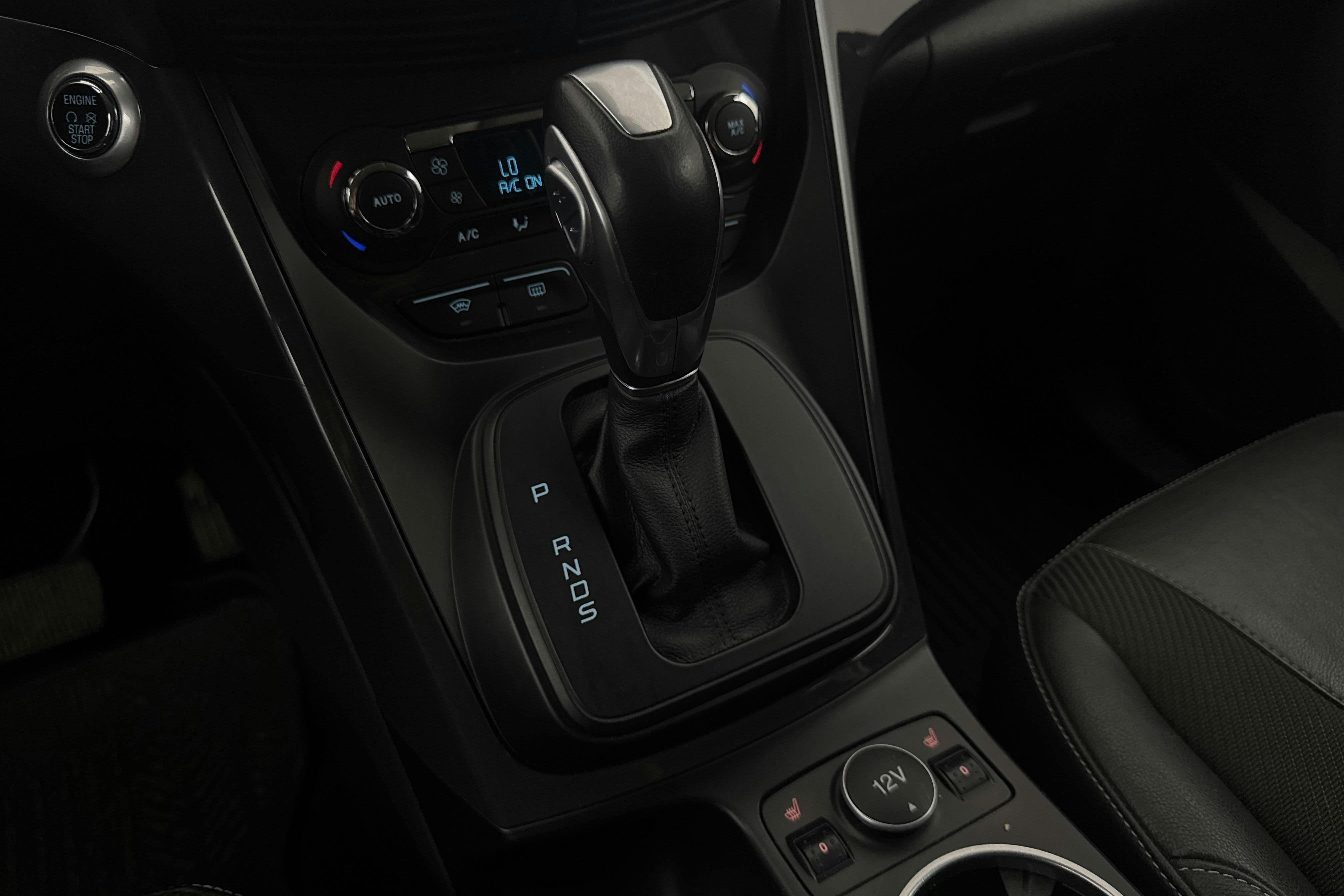 Vehicle Image 12
