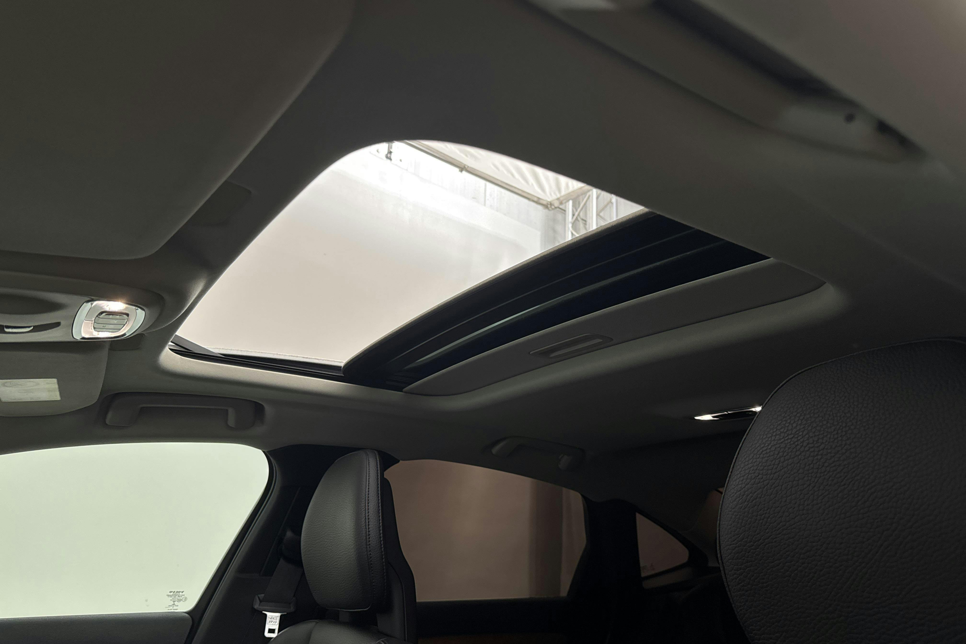 Vehicle Image 13
