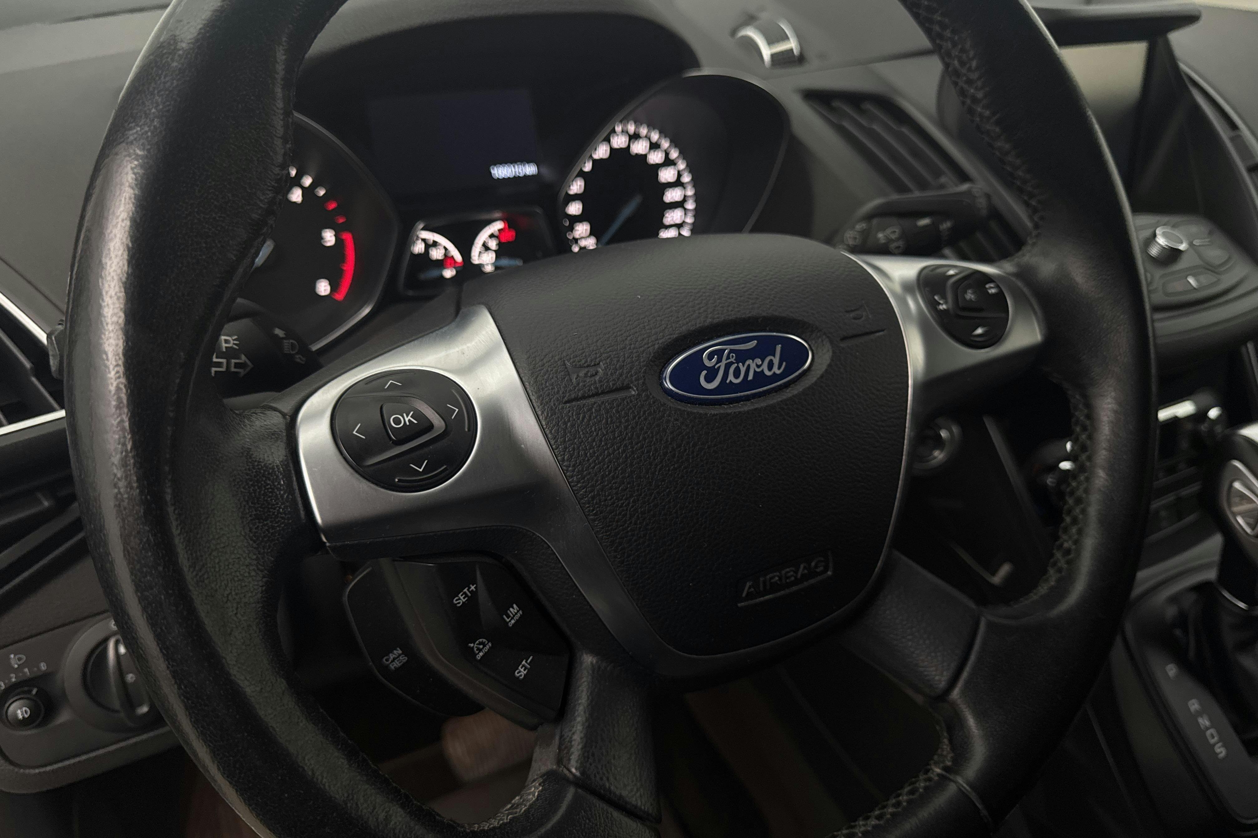 Vehicle Image 13