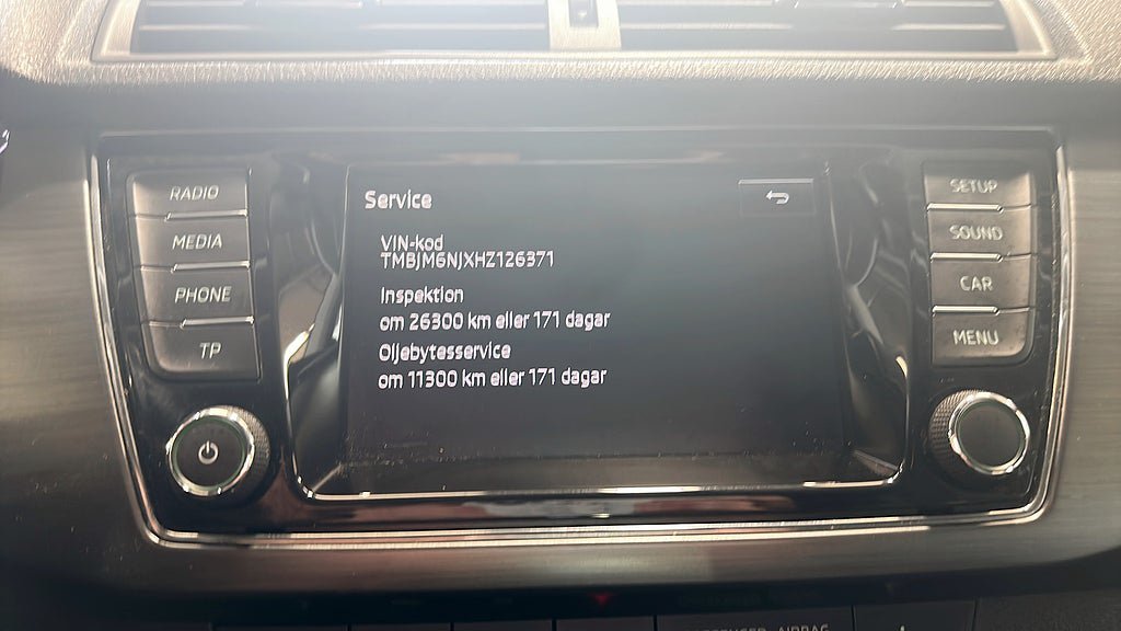 Vehicle Image 18