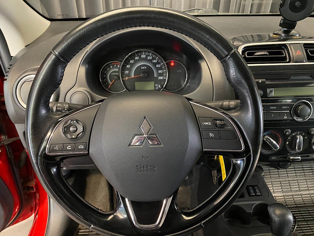 Vehicle Image 21