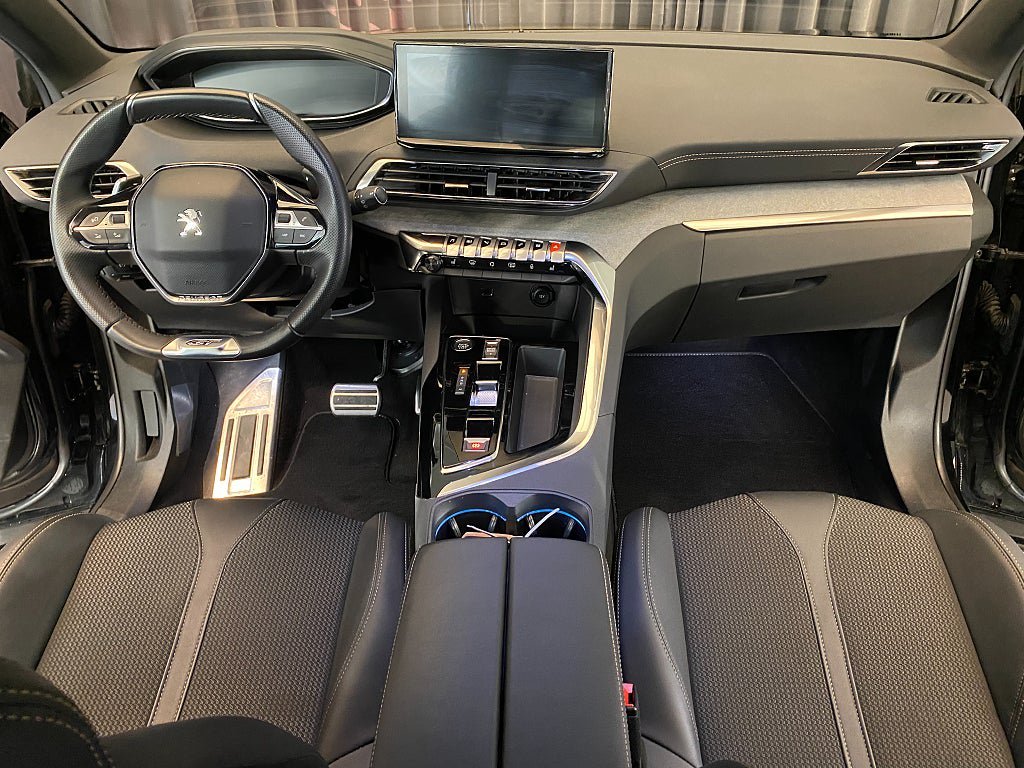 Vehicle Image 35