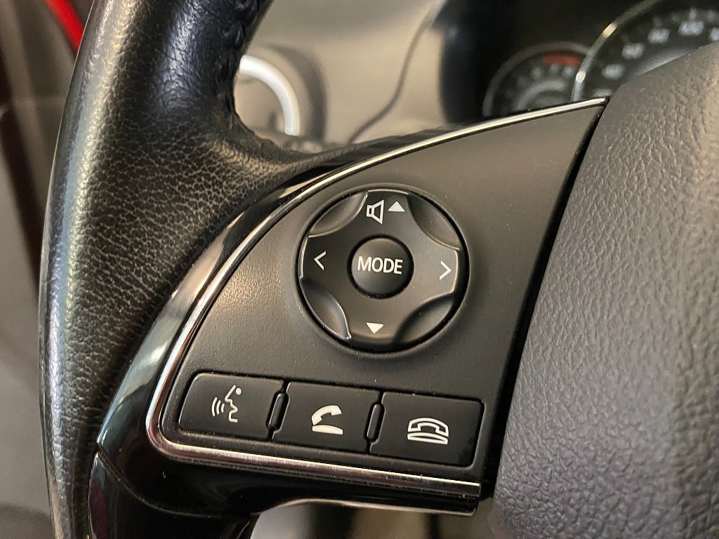 Vehicle Image 33
