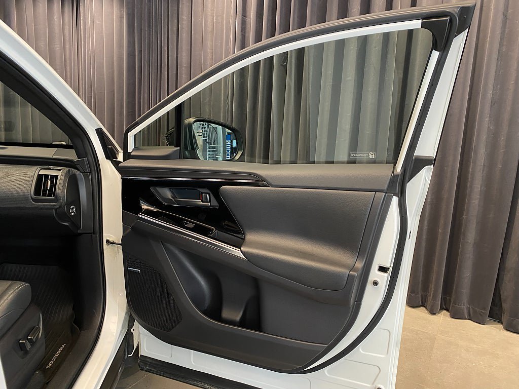 Vehicle Image 40