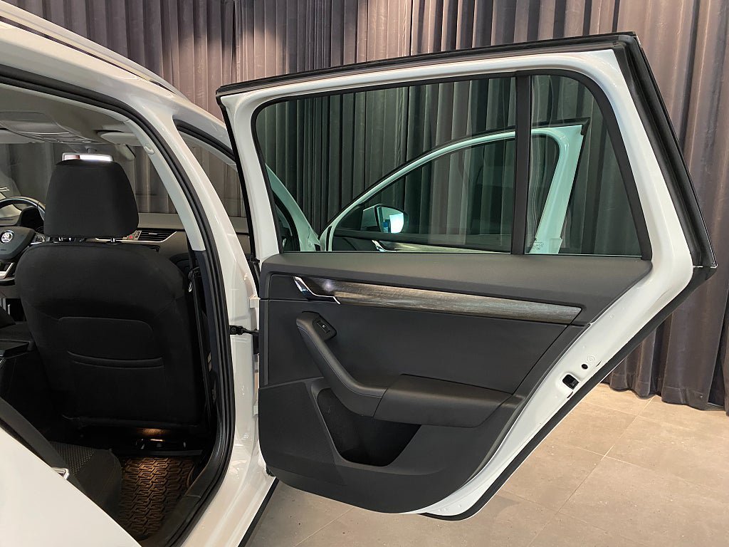 Vehicle Image 39