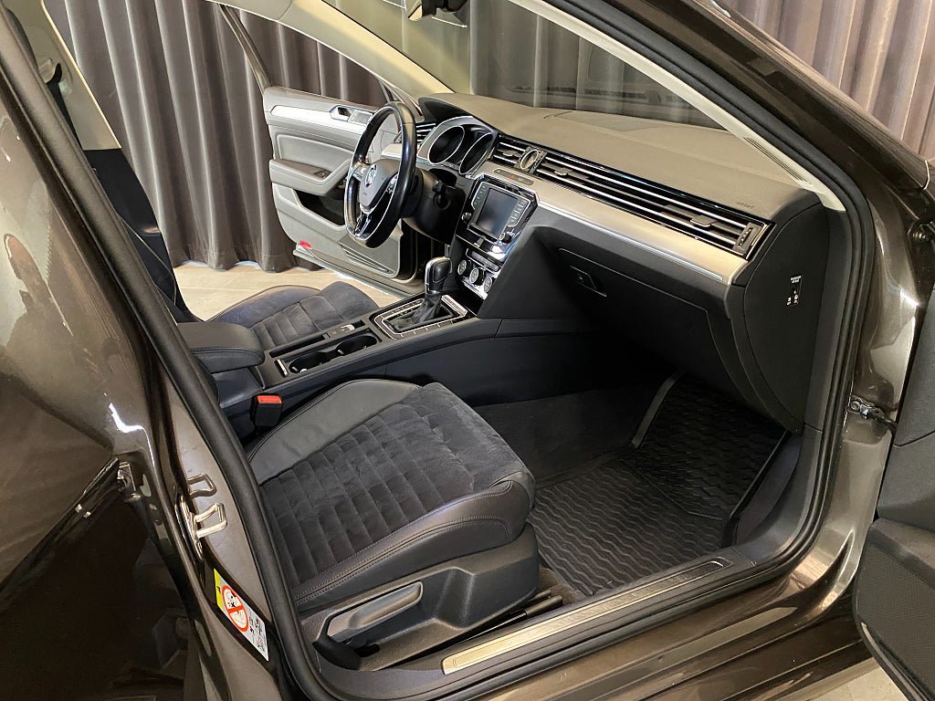 Vehicle Image 45