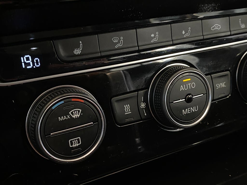 Vehicle Image 70