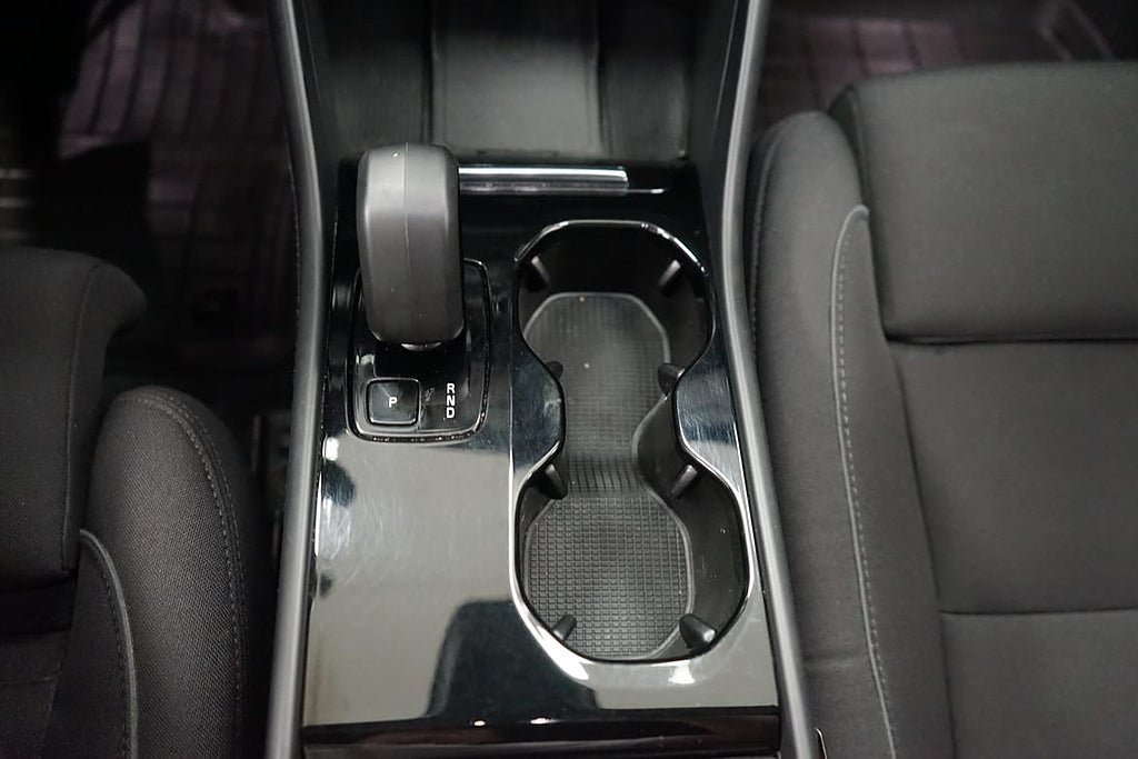 Vehicle Image 18