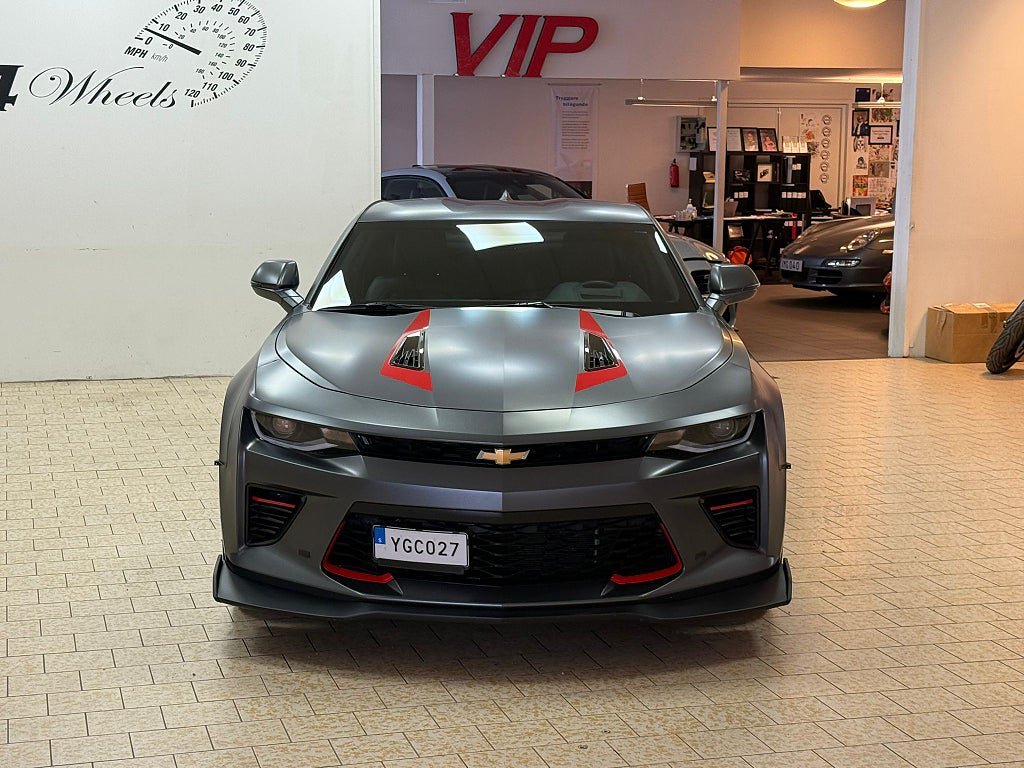 Vehicle Image 10