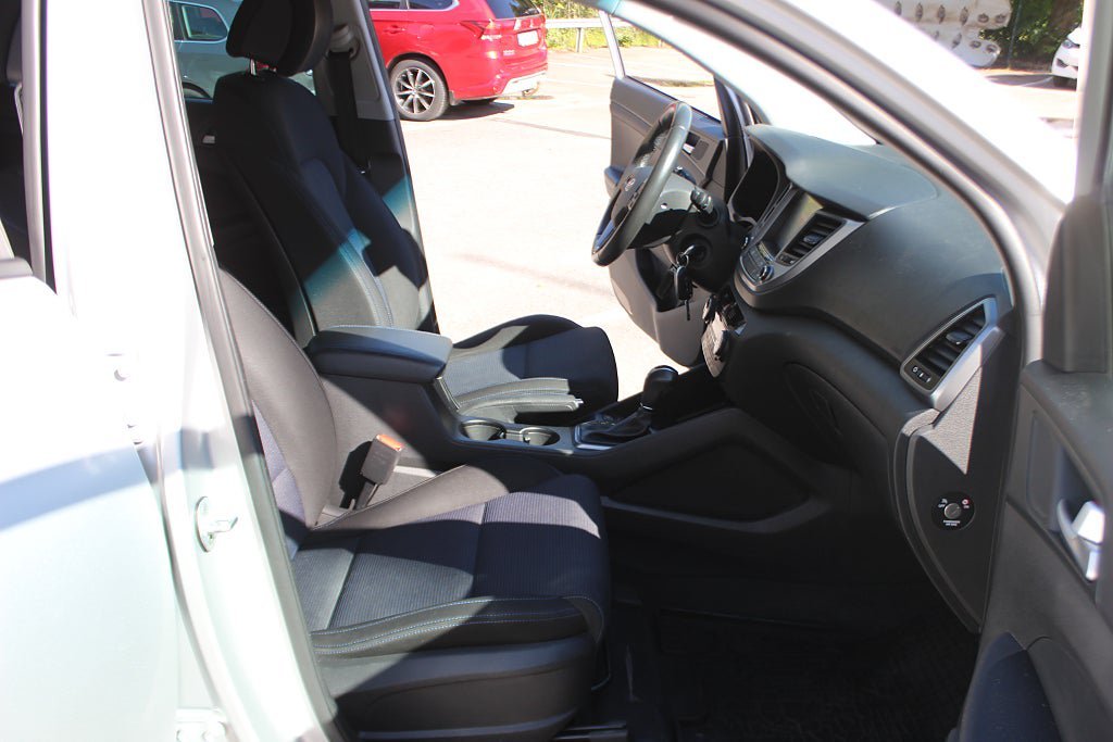 Vehicle Image 22