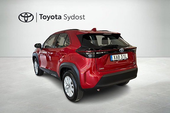 Vehicle Image 8