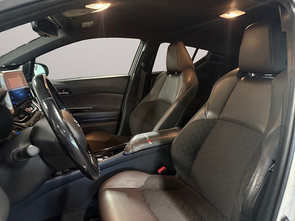 Vehicle Image 9