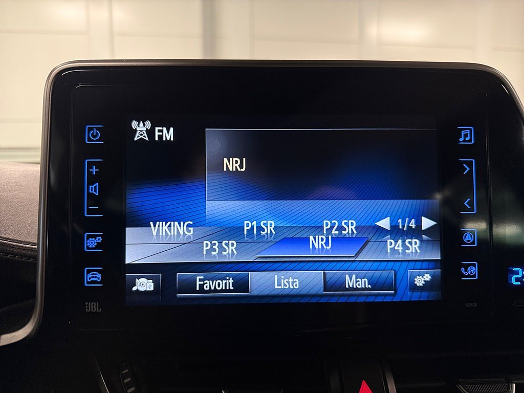 Vehicle Image 19