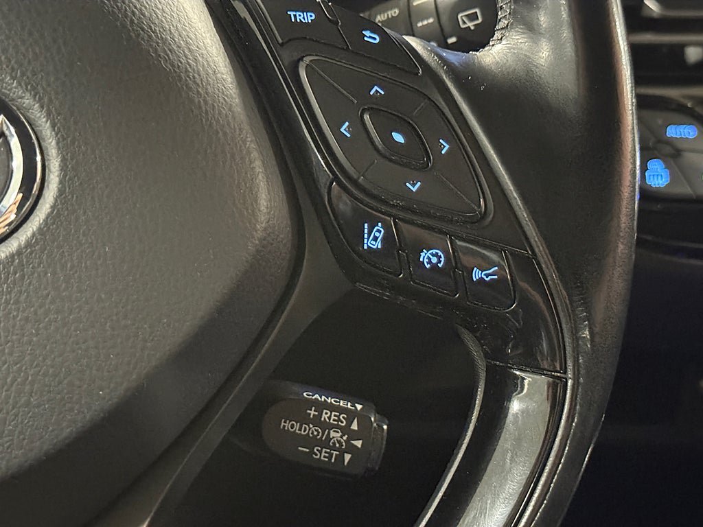 Vehicle Image 23