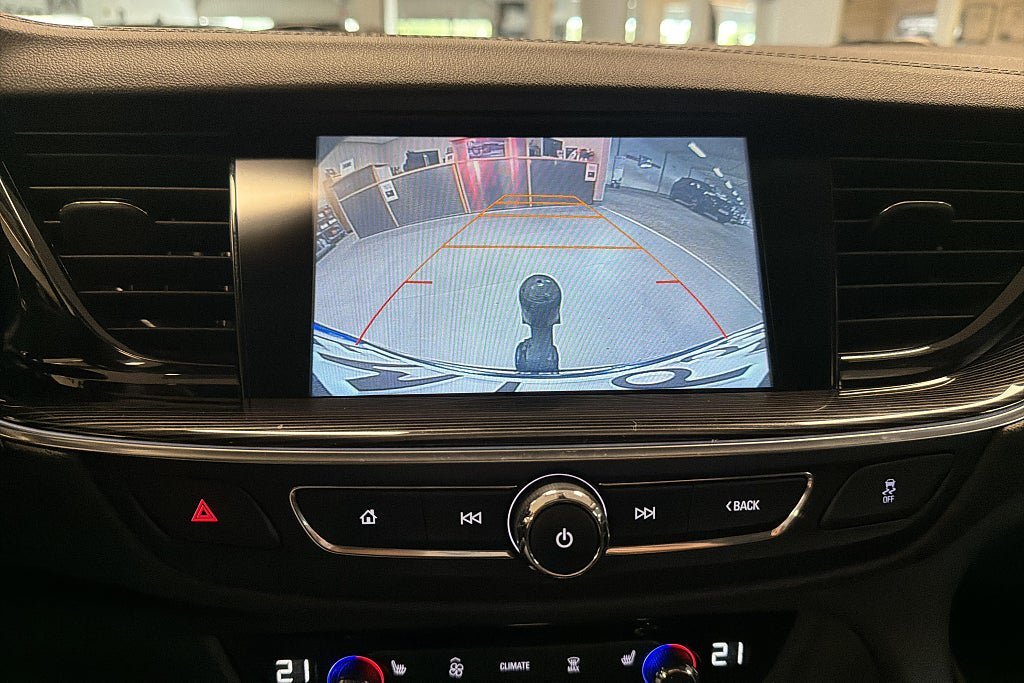 Vehicle Image 19