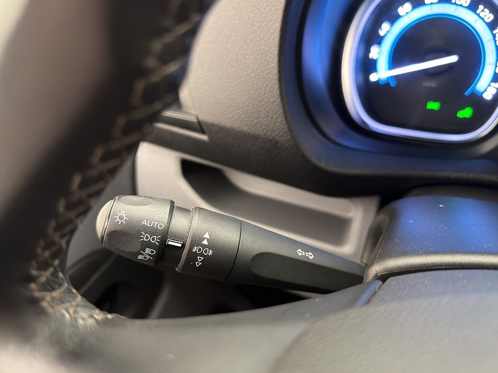 Vehicle Image 21