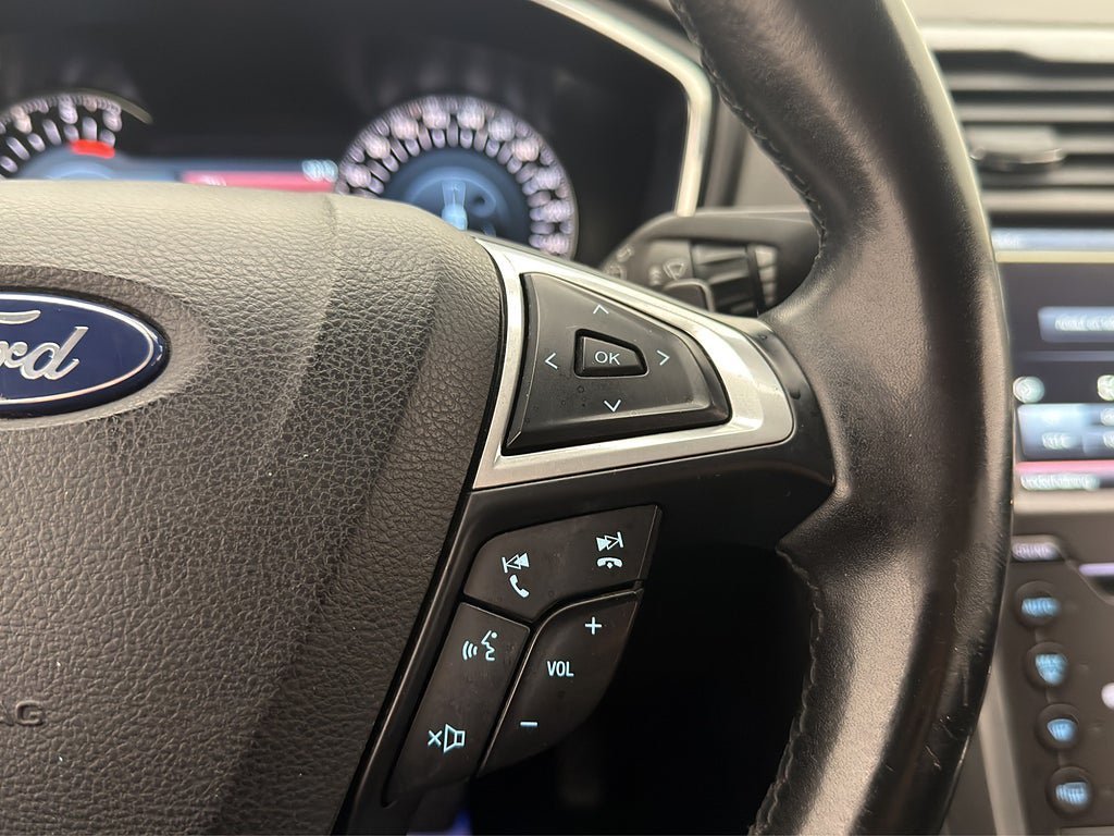 Vehicle Image 17